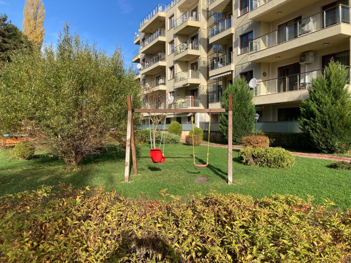Botanica Prime Lägenhet Varna Exteriör bild